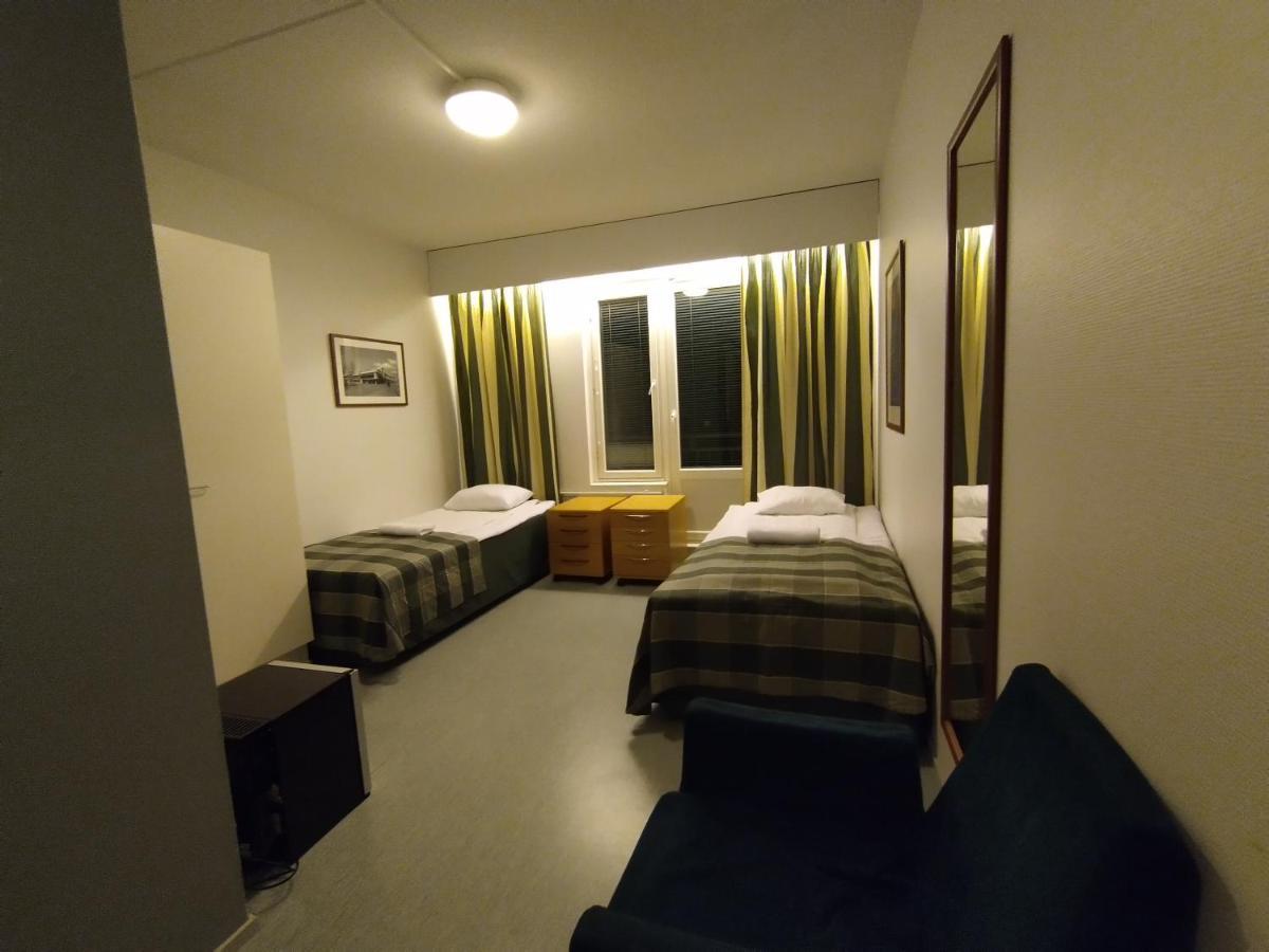 West Side Hotel トゥルク エクステリア 写真