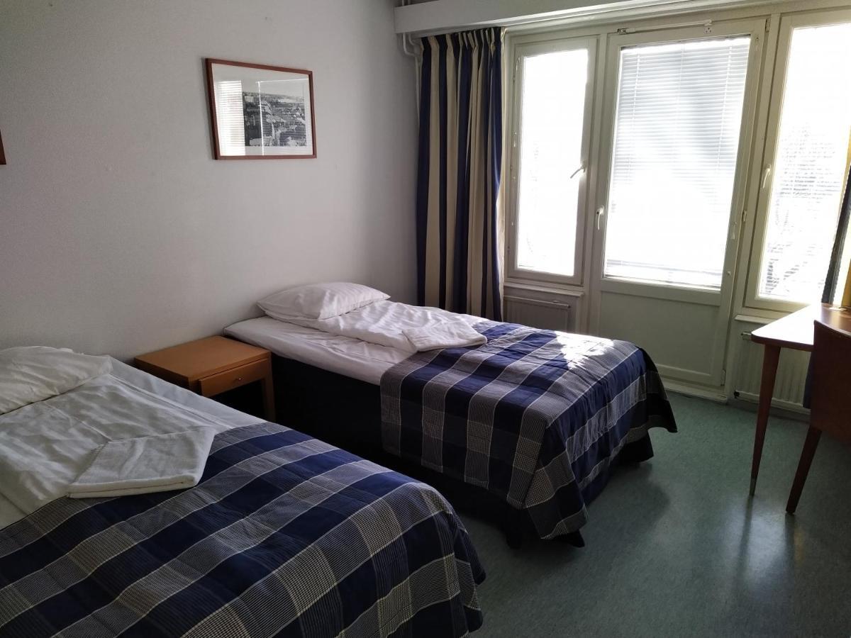 West Side Hotel トゥルク エクステリア 写真